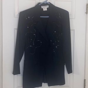 Black jacket and short skirt suit. M-9/10